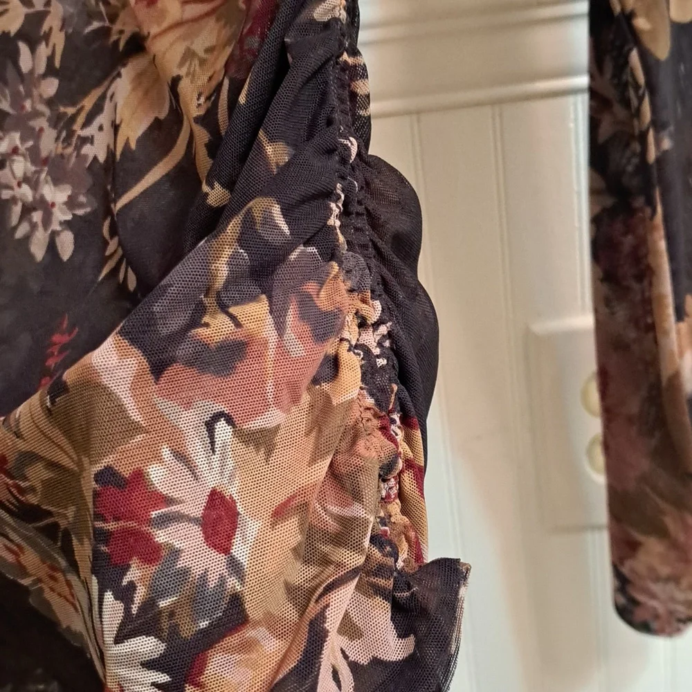 Etro Floral Nylon Stretch Turtleneck Made in Italy European sz48 US M - Picture 4 of 10